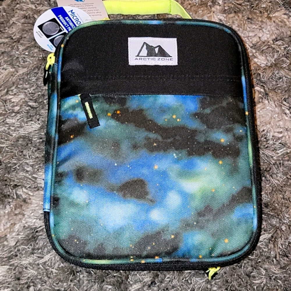 Insulated lunch box